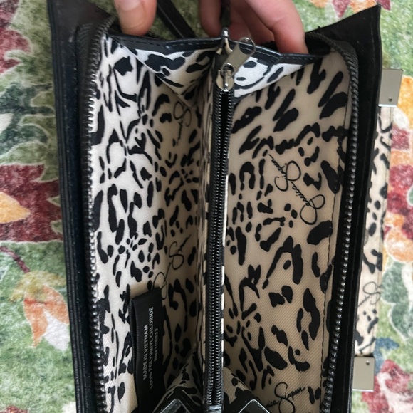 Jessica Simpson Black Faux Leather Zip-Around Wallet w/ Leopard Print Interior - Picture 6 of 10